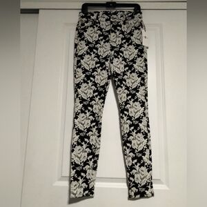 BRNWT 7 For All Mankind Dressy Skinny Pants